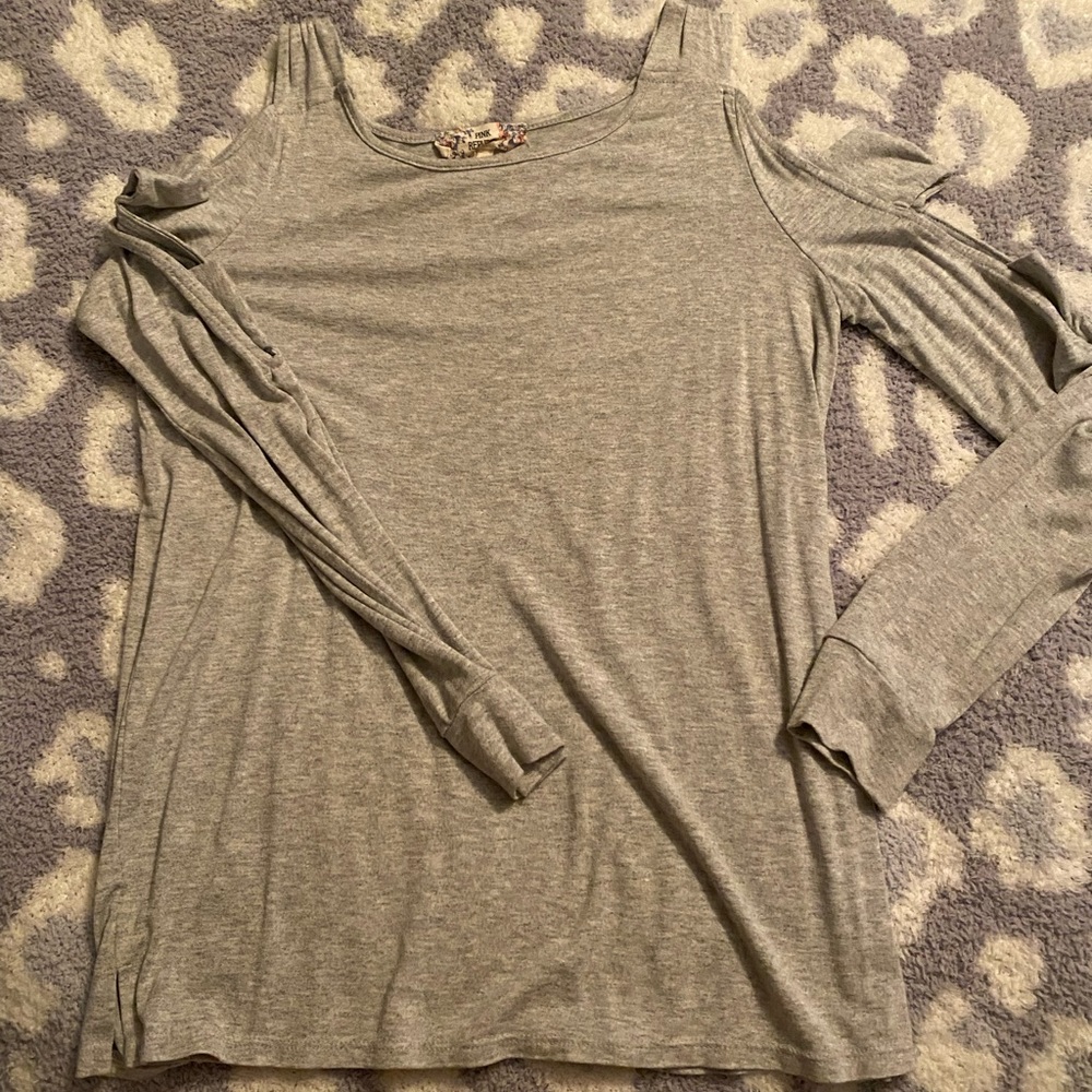 Cold Shoulder Long sleeve Top